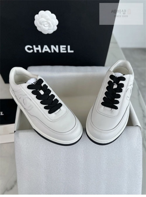 C H A N E L 샤넬 24P CC로고 스니커즈 신발 15번 이미지