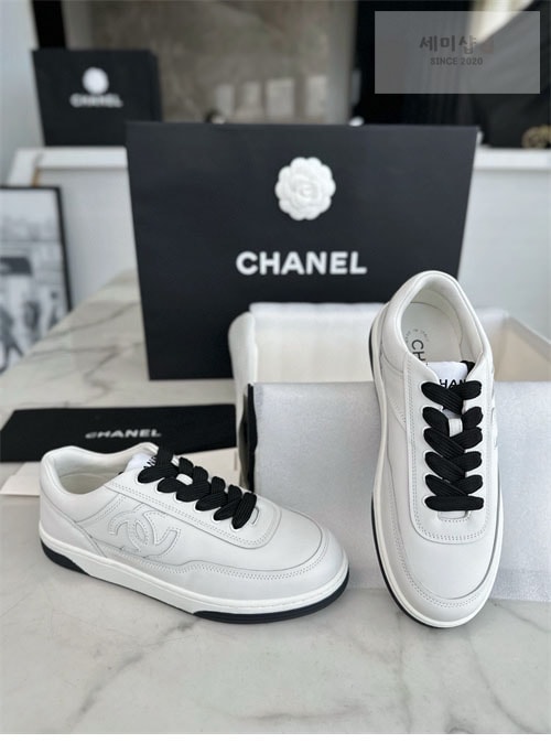 C H A N E L 샤넬 24P CC로고 스니커즈 신발 19번 이미지