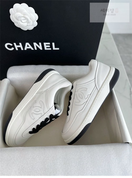 C H A N E L 샤넬 24P CC로고 스니커즈 신발 20번 이미지