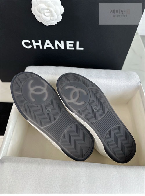 C H A N E L 샤넬 24P CC로고 스니커즈 신발 21번 이미지