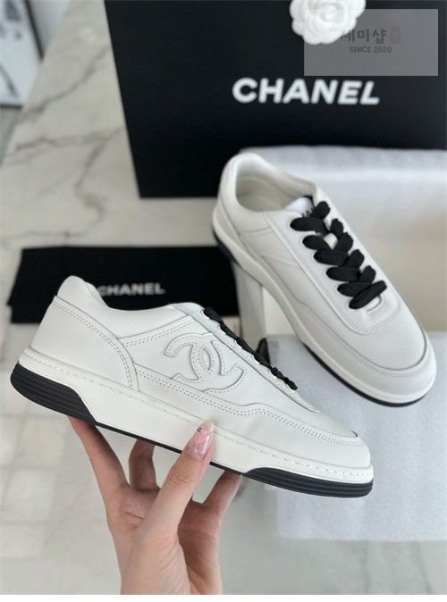 C H A N E L 샤넬 24P CC로고 스니커즈 신발 23번 이미지