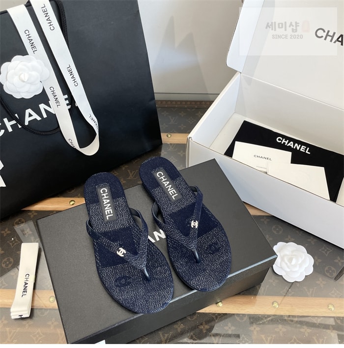 C H A N E L 샤넬 24P cc로고 데님 플립플랍 쪼리 신발 2번 이미지