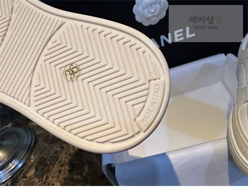 C H A N E L 샤넬 24c CC로고 크루즈 테니스 스니커즈 신발 20번 이미지