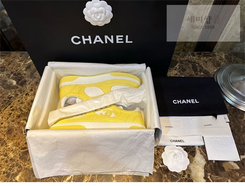 C H A N E L 샤넬 24c CC로고 크루즈 테니스 스니커즈 신발 3번 이미지