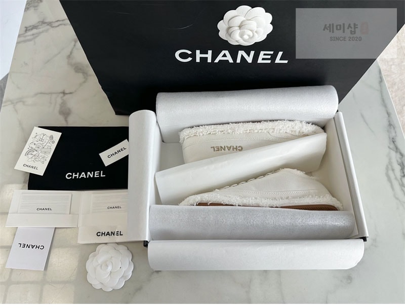 C H A N E L 샤넬 24s CC로고 태슬 데님 스니커즈 신발 3번 이미지
