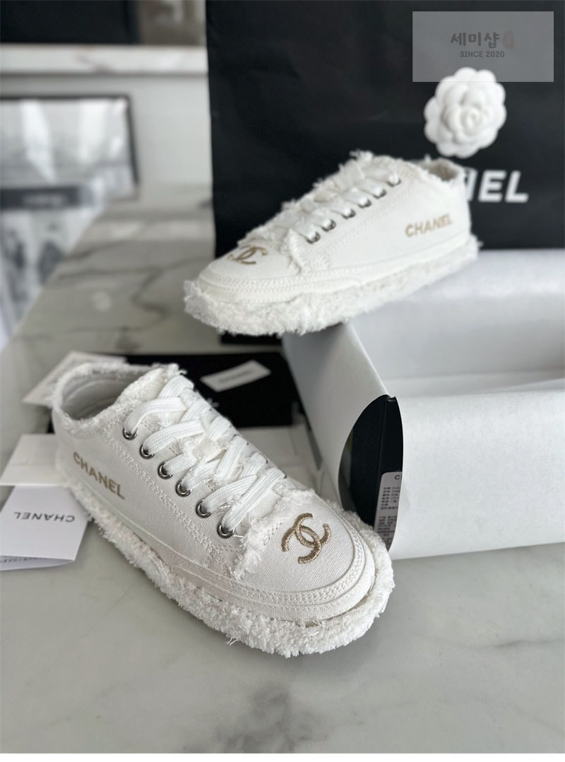 C H A N E L 샤넬 24s CC로고 태슬 데님 스니커즈 신발 5번 이미지