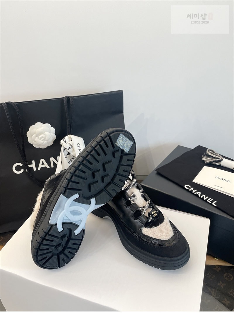 C H A N E L 샤넬 25B 프리 컬렉션 스니커즈 신발 9번 이미지