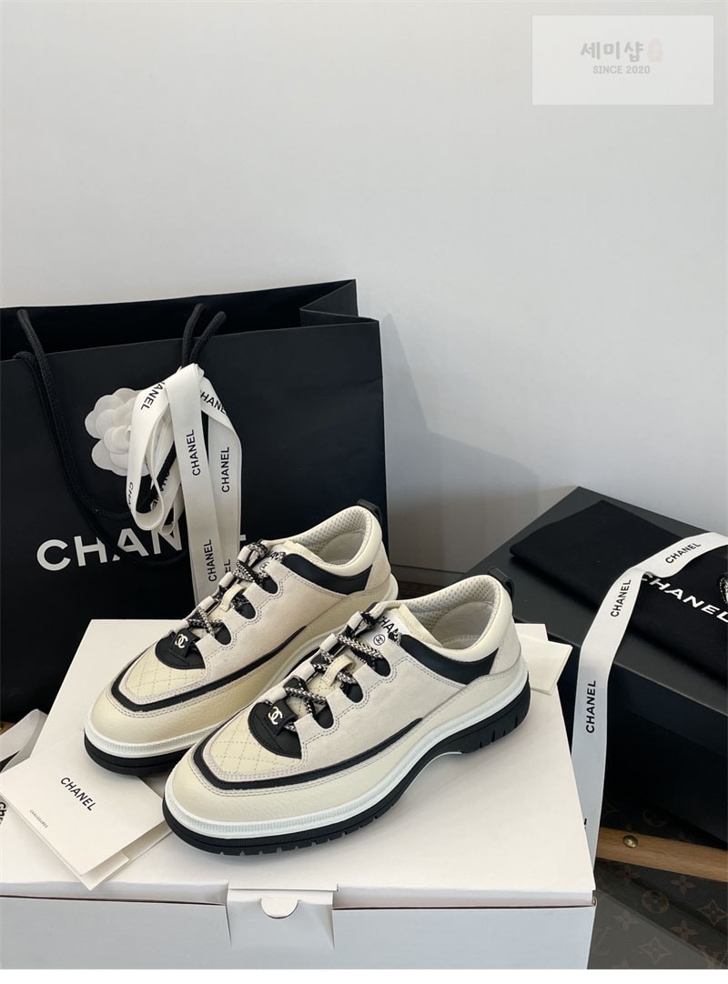 C H A N E L 샤넬 25C 크루즈 스니커즈 화이트 신발 8번 이미지