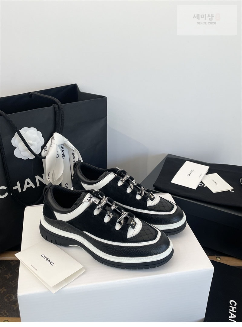 C H A N E L 샤넬 25C 크루즈 스니커즈 화이트 신발 12번 이미지