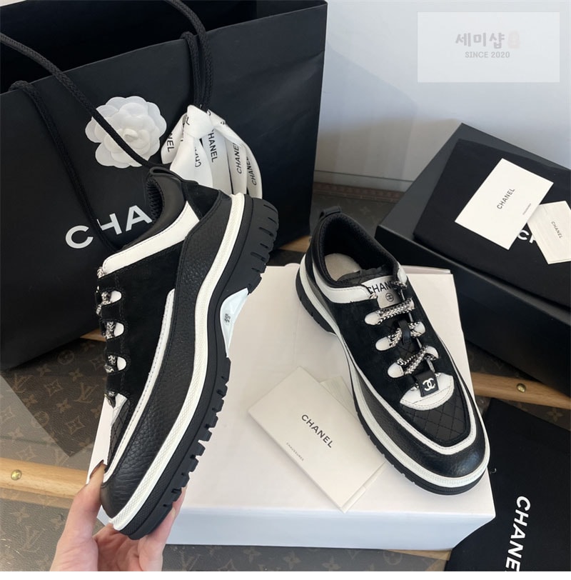 C H A N E L 샤넬 25C 크루즈 스니커즈 화이트 신발 13번 이미지