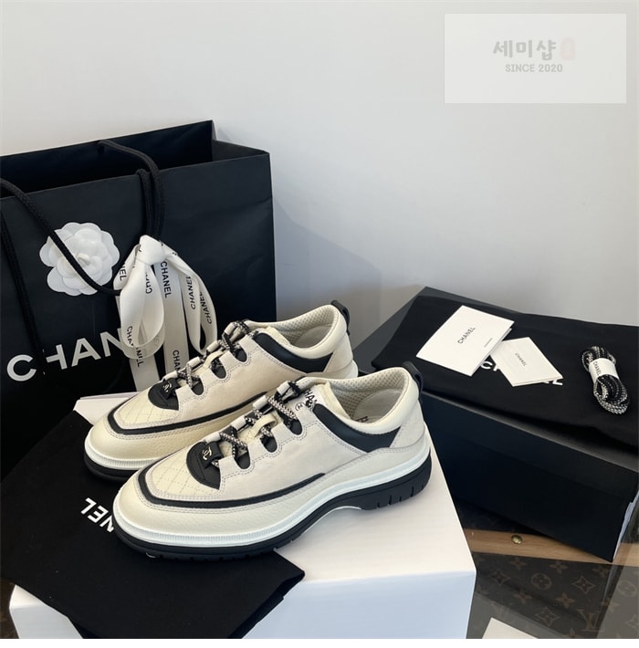 C H A N E L 샤넬 25C 크루즈 스니커즈 신발 30번 이미지