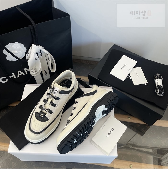 C H A N E L 샤넬 25C 크루즈 스니커즈 신발 11번 이미지