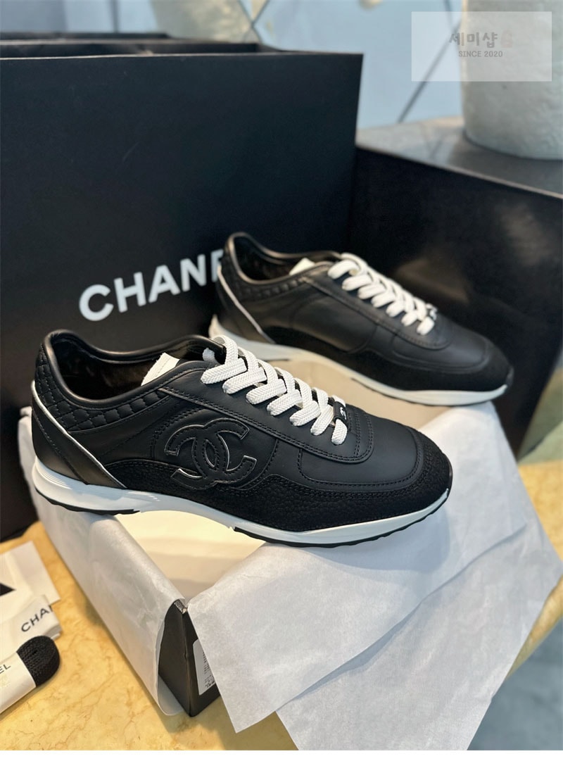 C H A N E L 샤넬 25P CC로고 스니커즈 블랙/화이트 신발 8번 이미지