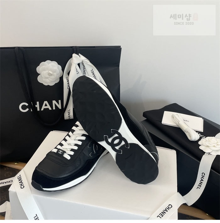 C H A N E L 샤넬 25SS 프리 CC로고 스니커즈 신발 11번 이미지