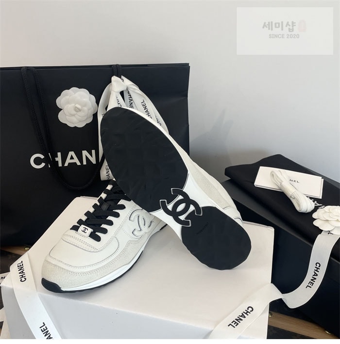C H A N E L 샤넬 25SS 프리 CC로고 스니커즈 신발 16번 이미지