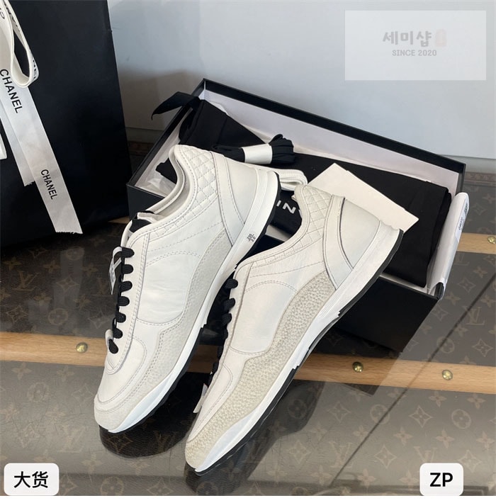 C H A N E L 샤넬 25SS 프리 CC로고 스니커즈 신발 21번 이미지