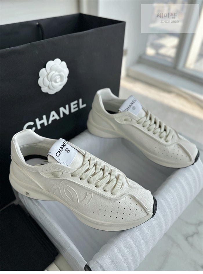 C H A N E L 샤넬 25 크루즈 스니커즈 신발 10번 이미지