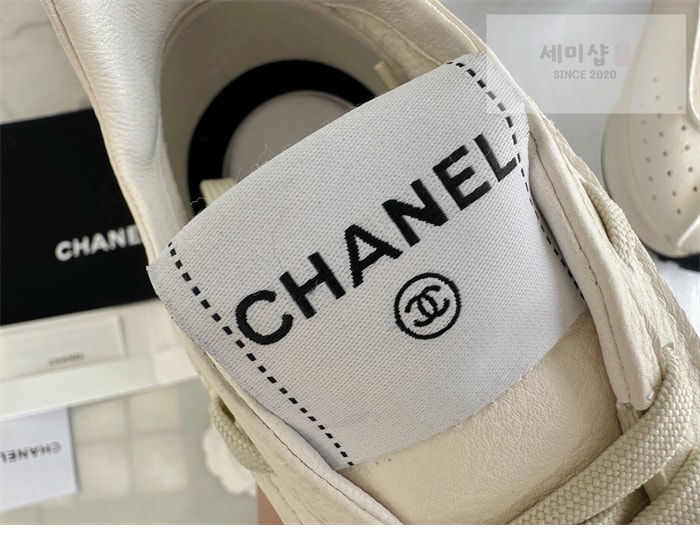 C H A N E L 샤넬 25 크루즈 스니커즈 신발 16번 이미지