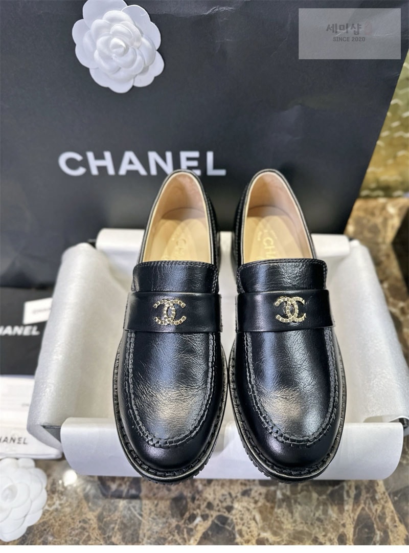 C H A N E L 샤넬 25 크루즈 컬렉션 로퍼 신발 4번 이미지