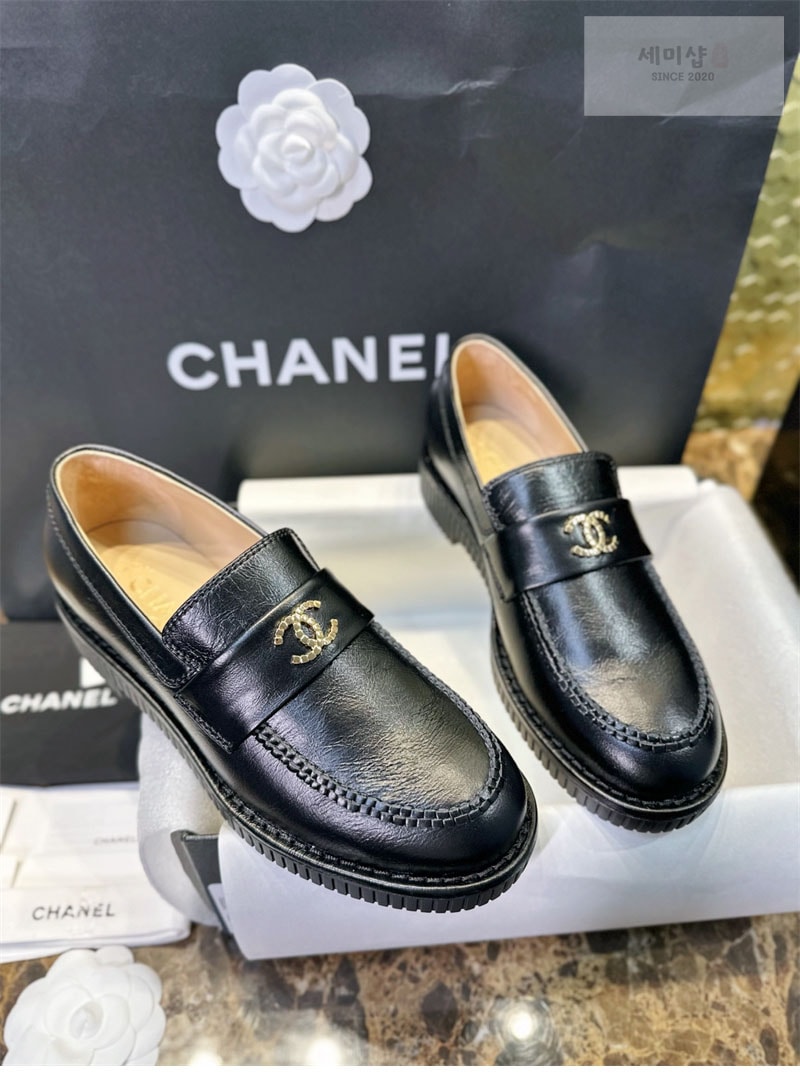 C H A N E L 샤넬 25 크루즈 컬렉션 로퍼 신발 5번 이미지