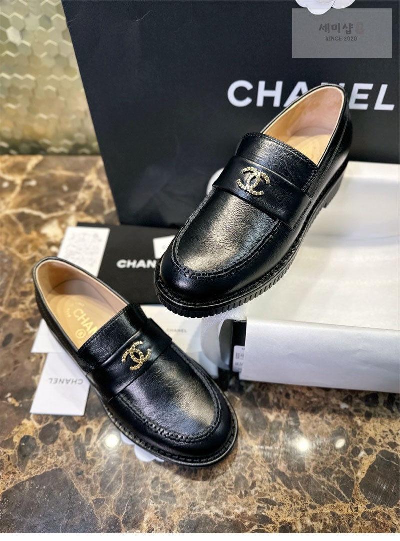 C H A N E L 샤넬 25 크루즈 컬렉션 로퍼 신발 13번 이미지