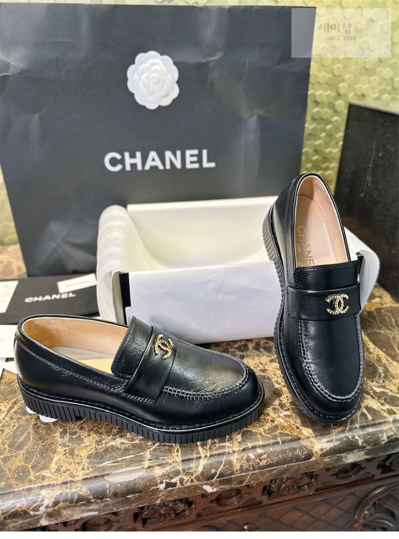 C H A N E L 샤넬 25 크루즈 컬렉션 로퍼 신발 14번 이미지