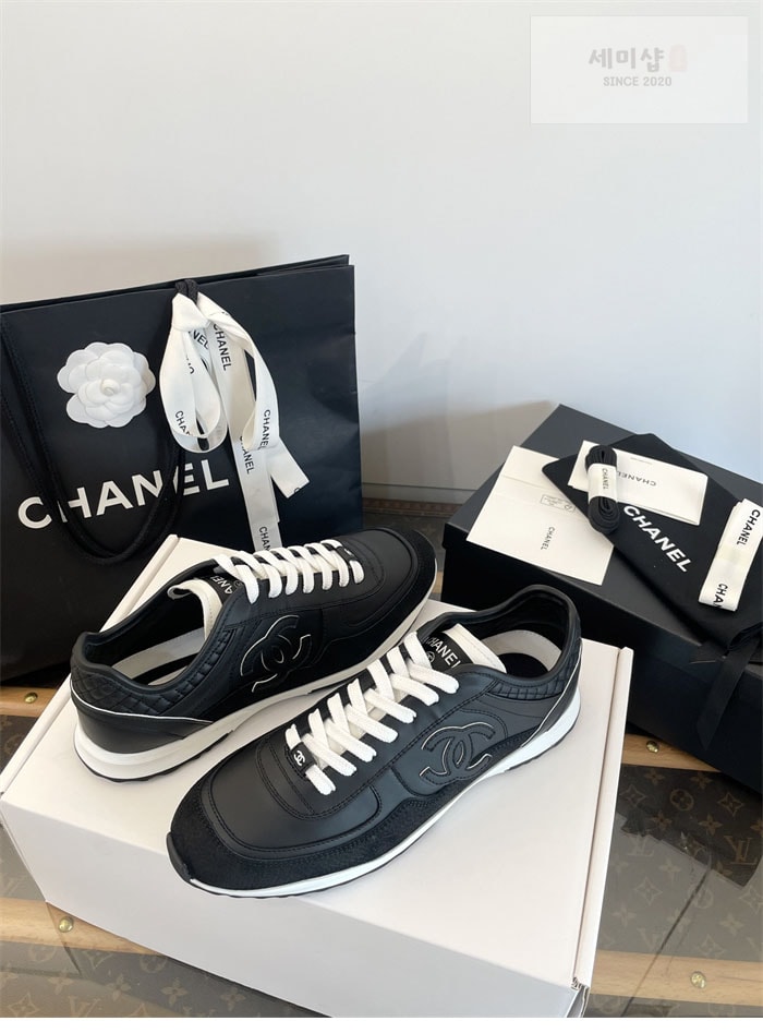 C H A N E L 샤넬 25 CC로고 스니커즈 검흰 화이트 신발 6번 이미지