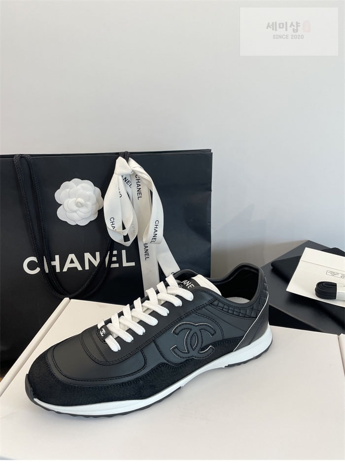 C H A N E L 샤넬 25 CC로고 스니커즈 검흰 화이트 신발 7번 이미지