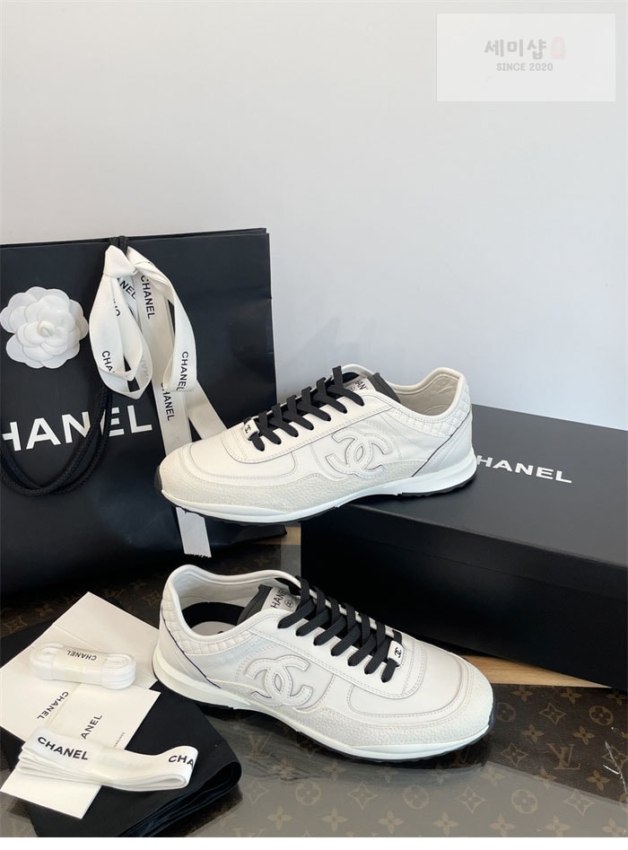 C H A N E L 샤넬 25 CC로고 스니커즈 검흰 화이트 신발 10번 이미지