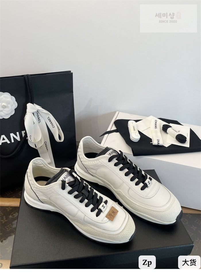 C H A N E L 샤넬 25 CC로고 스니커즈 검흰 화이트 신발 20번 이미지