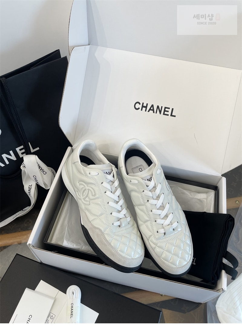 C H A N E L 샤넬 25 CC로고 스니커즈 남성용 블랙 신발 8번 이미지