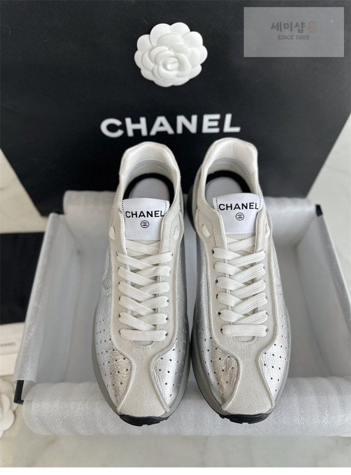 C H A N E L 샤넬 25c CC로고 스니커즈 신발 8번 이미지