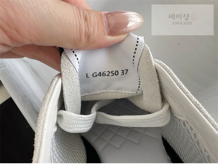 C H A N E L 샤넬 25c CC로고 스니커즈 신발 20번 이미지