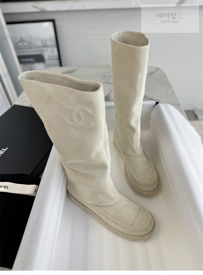 C H A N E L 샤넬 25c CC로고 스웨이드 롱 부츠 신발 10번 이미지