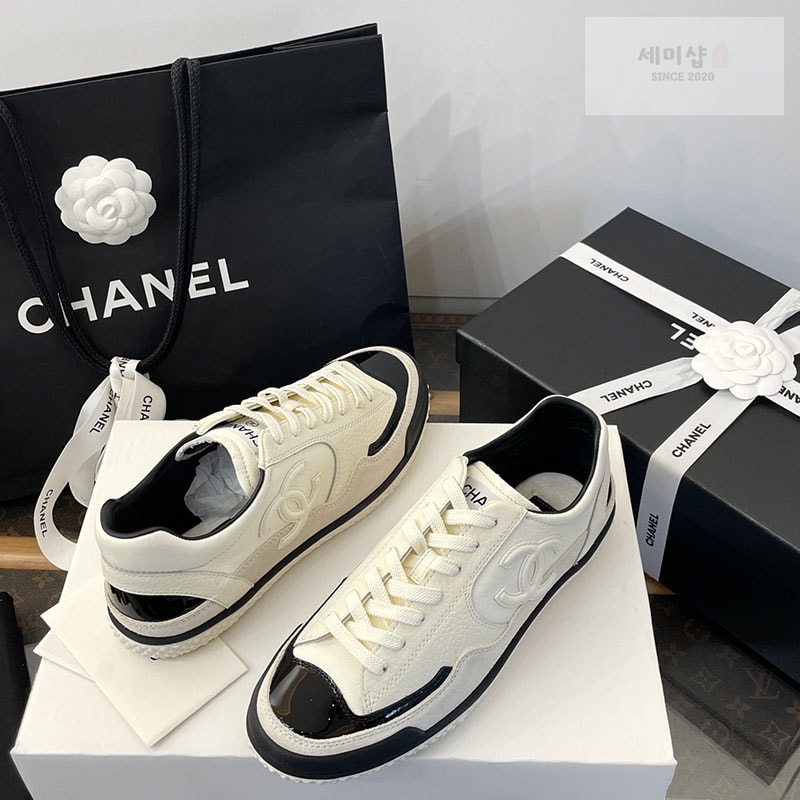 C H A N E L 샤넬 25k CC로고 스니커즈 신발 1번 이미지