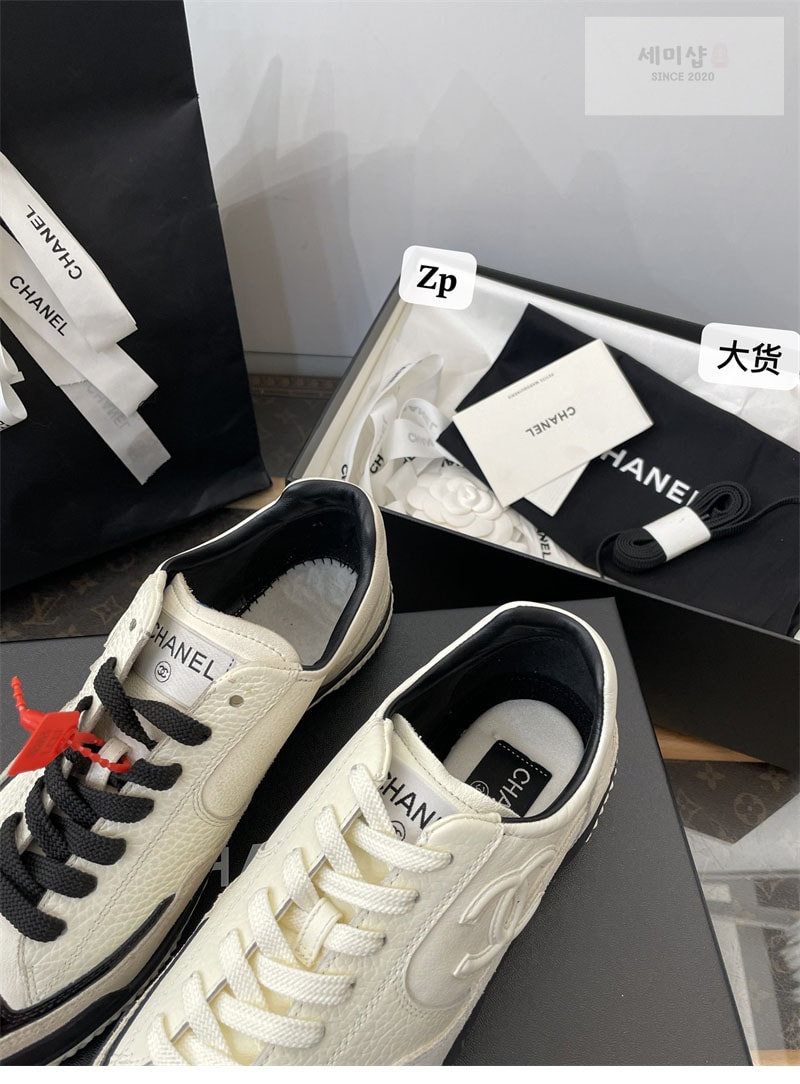 C H A N E L 샤넬 25k CC로고 스니커즈 신발 9번 이미지