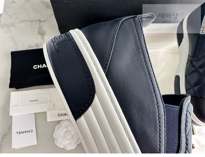 C H A N E L 샤넬 CC로고 퀼팅 슬립온 신발 14번 이미지