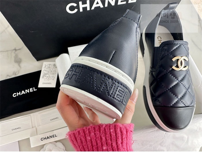 C H A N E L 샤넬 CC로고 퀼팅 슬립온 신발 15번 이미지