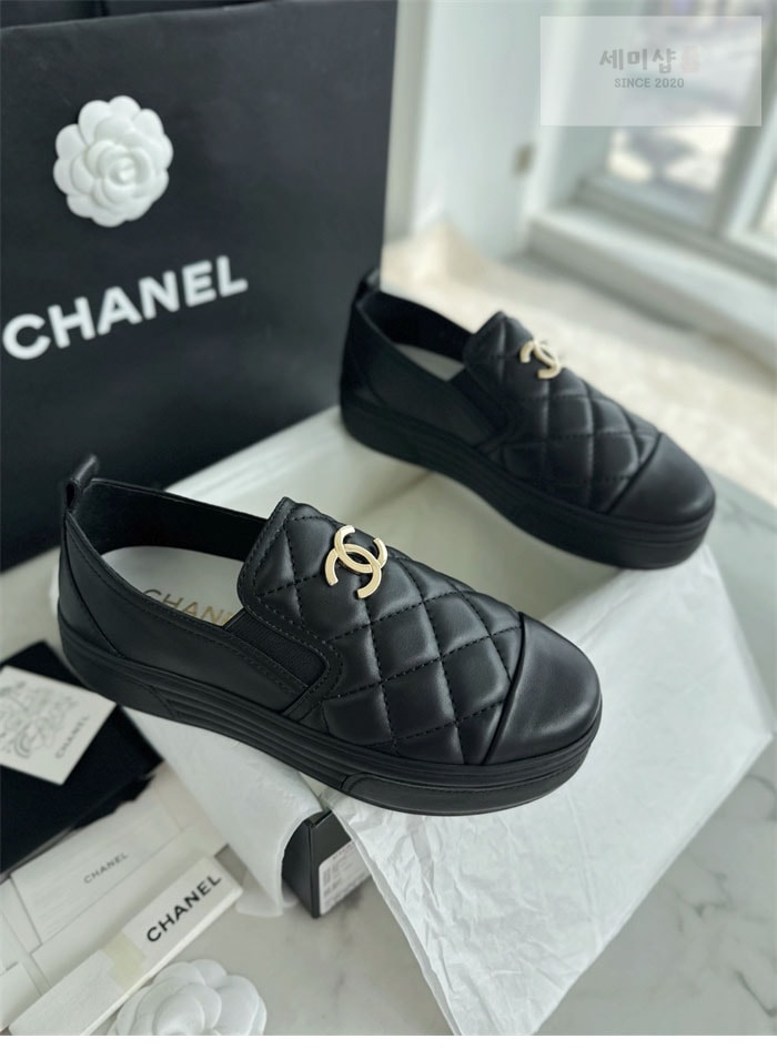 C H A N E L 샤넬 CC로고 퀼팅 슬립온 신발 3번 이미지