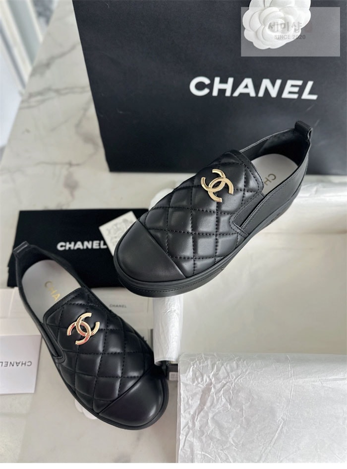 C H A N E L 샤넬 CC로고 퀼팅 슬립온 신발 6번 이미지