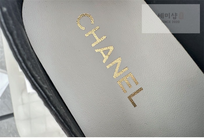 C H A N E L 샤넬 CC로고 퀼팅 슬립온 신발 14번 이미지