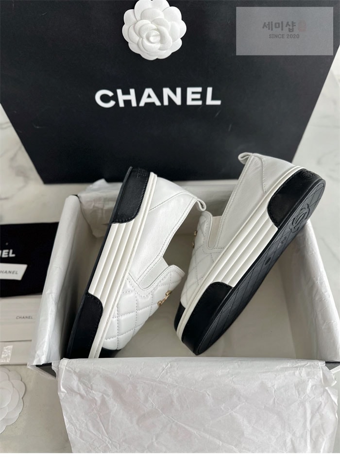 C H A N E L 샤넬 CC로고 퀼팅 슬립온 신발 8번 이미지