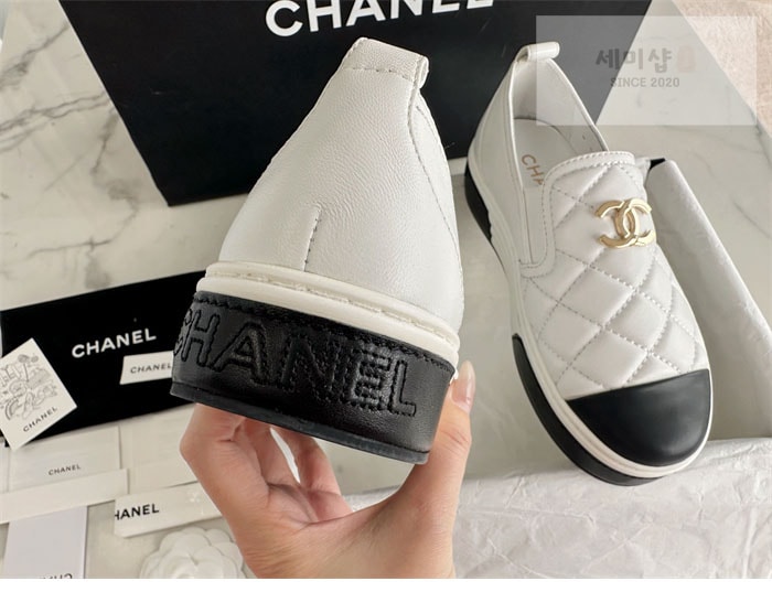 C H A N E L 샤넬 CC로고 퀼팅 슬립온 신발 17번 이미지