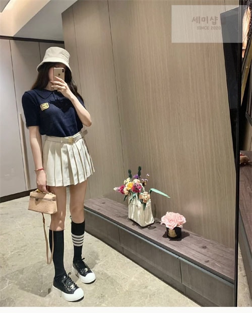 C H A N E L 샤넬 CC로고 화이트 금장 팬던트 플랫폼 스니커즈 신발 5번 이미지