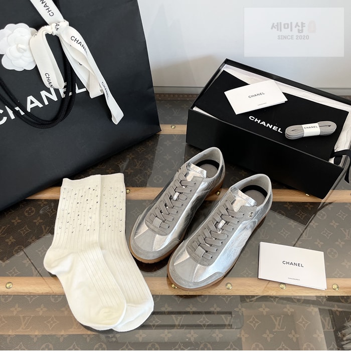 C H A N E L 샤넬 cc로고 러닝 스니커즈 신발 7번 이미지
