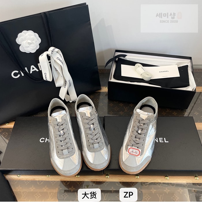 C H A N E L 샤넬 cc로고 러닝 스니커즈 신발 11번 이미지