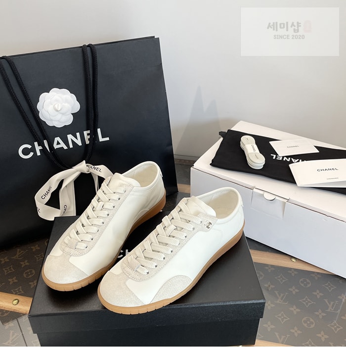 C H A N E L 샤넬 cc로고 러닝 스니커즈 신발 19번 이미지