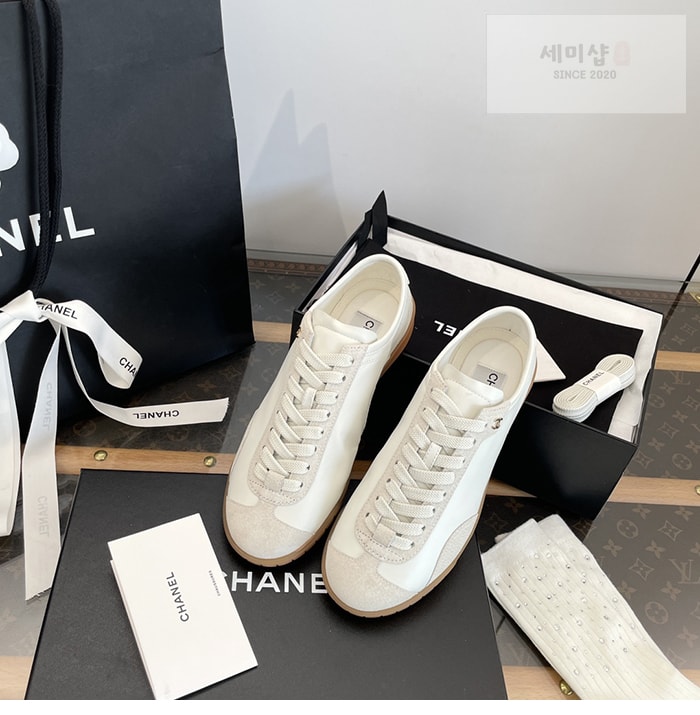 C H A N E L 샤넬 cc로고 러닝 스니커즈 신발 5번 이미지