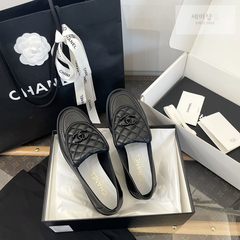 C H A N E L 샤넬 cc로고 턴락 퀼팅 모카신 로퍼 신발 1번 이미지