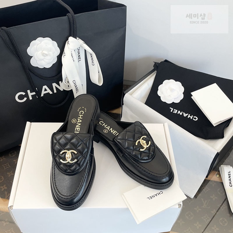 C H A N E L 샤넬 cc로고 턴락 퀼팅 모카신 뮬 신발 2번 이미지